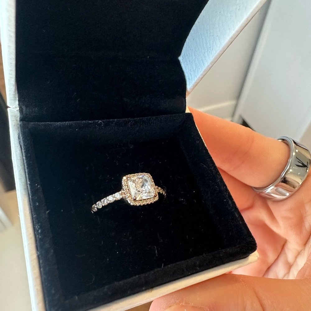 Pandora Rose Gold/Gold Ring - Picture 2 of 5